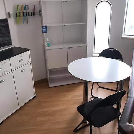 Πανσιόν Lagos Room Booking Λάγος