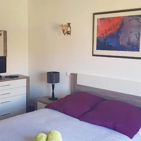 Lagos Room Booking Πανσιόν