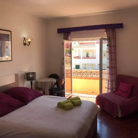 Lagos Room Booking Gæstehus