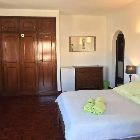 Lagos Room Booking Πανσιόν *